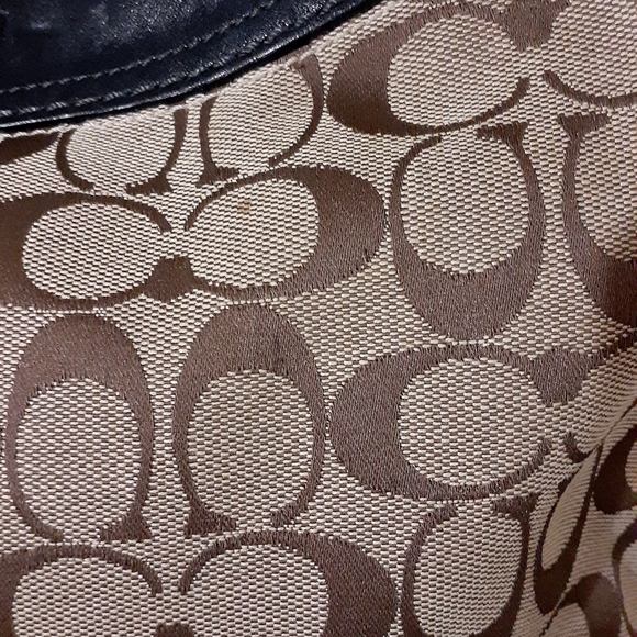 Coach Black and Tan Signature Shoulder Bag - Picture 6 of 14